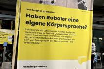 Haben Roboter Emotionen - Roll-up bei Mensch, Roboter! von UXDD