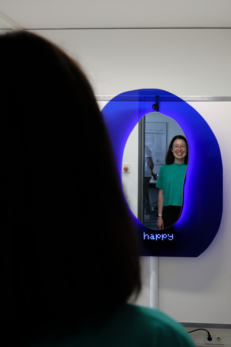 Der Affirmation Mirror erkennt Emotionen.